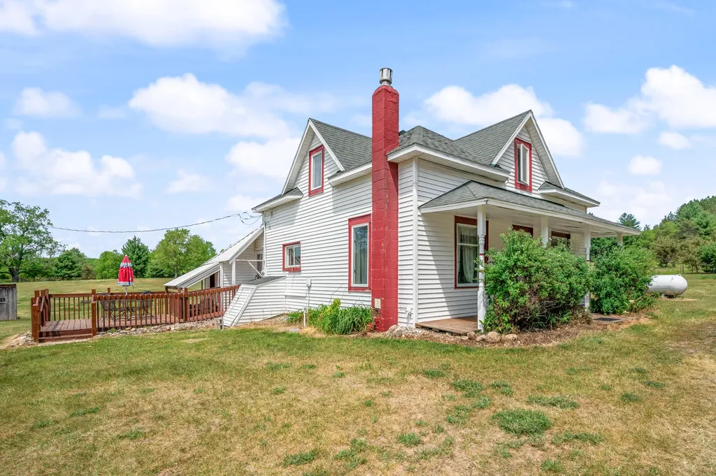 5304 W 48 Road Henderson Township MI 49601