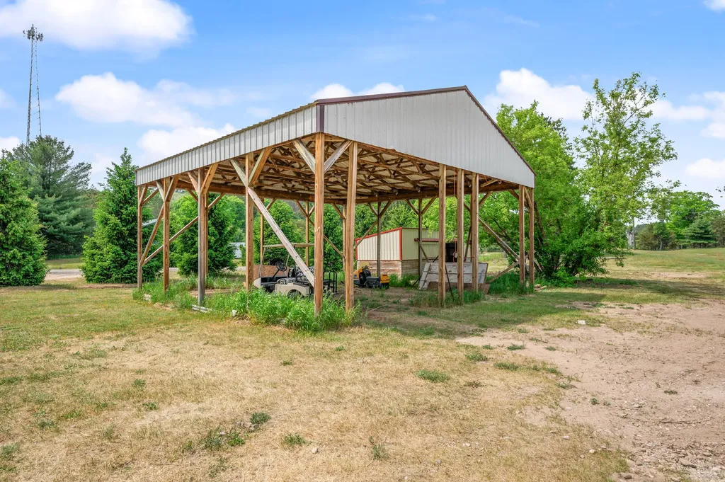 5304 W 48 Road Henderson Township MI 49601