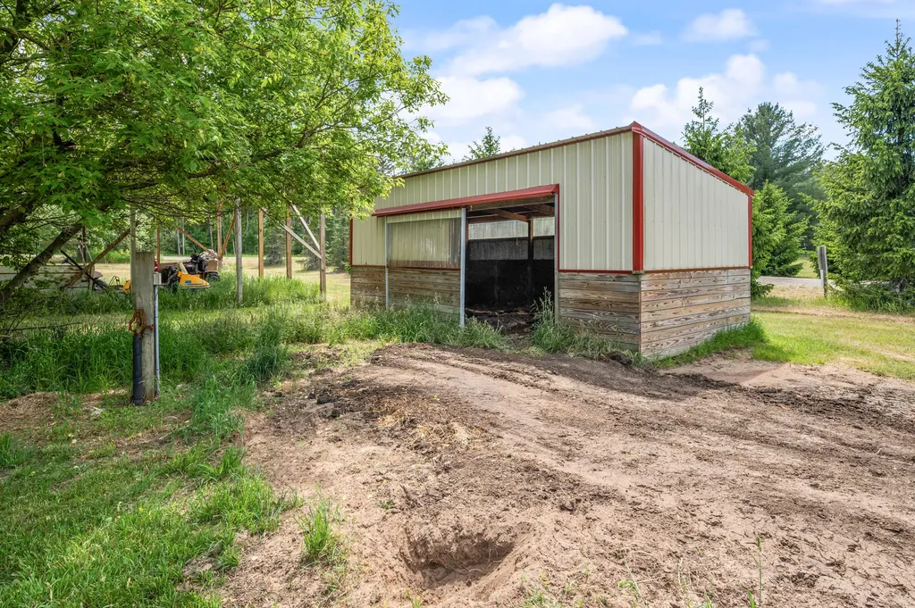 5304 W 48 Road Henderson Township MI 49601