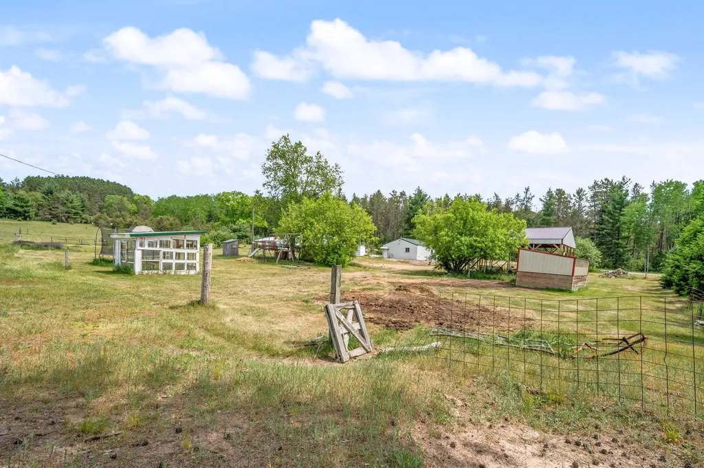 5304 W 48 Road Henderson Township MI 49601