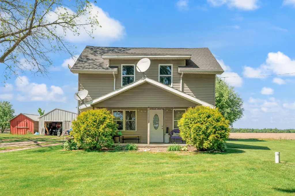 2079 E Stoney Corners Road Clam Union Township MI 49657