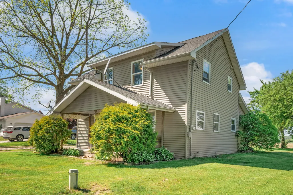 2079 E Stoney Corners Road Clam Union Township MI 49657