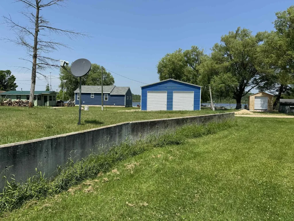 9388 S Lake Drive Evart Township MI 49631