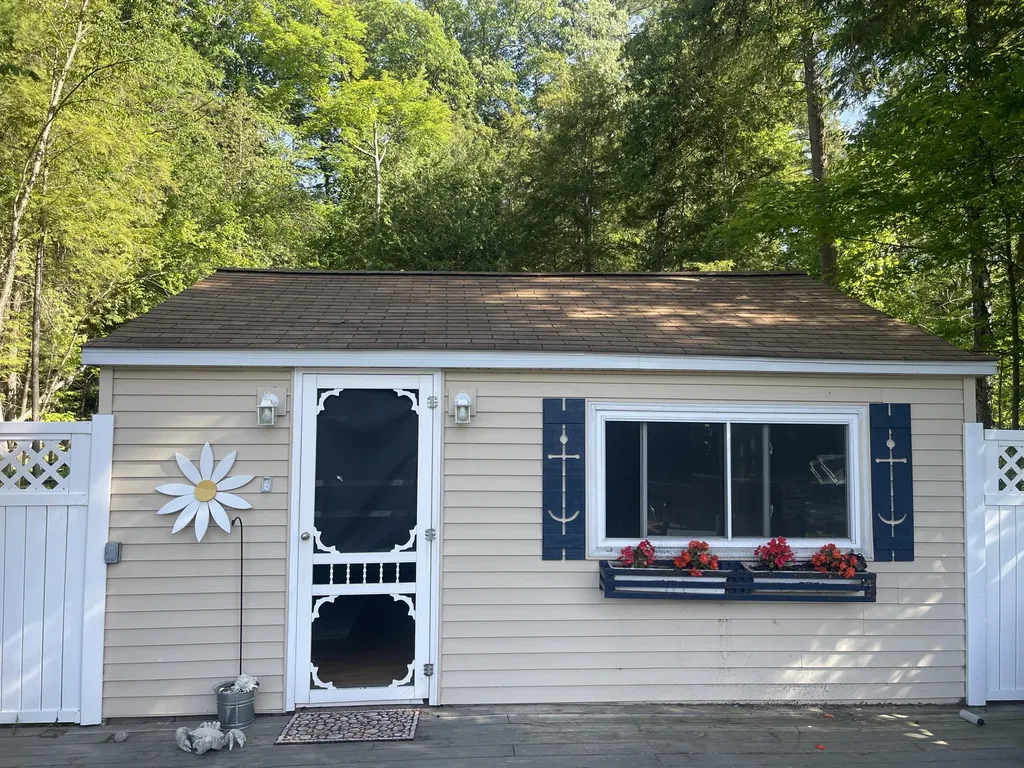 4629 S Croton Hardy Drive Big Prairie Township MI 49337