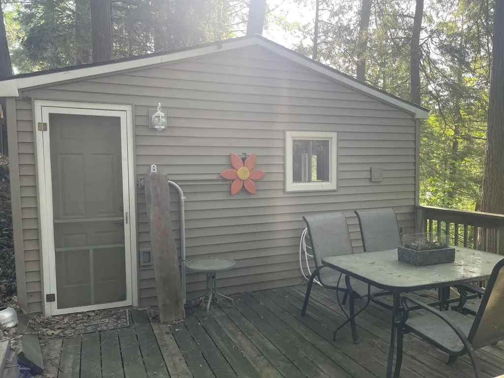 4629 S Croton Hardy Drive Big Prairie Township MI 49337