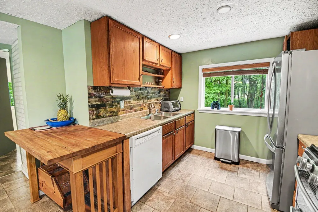 4477 104th Avenue Cheshire Township MI 49010