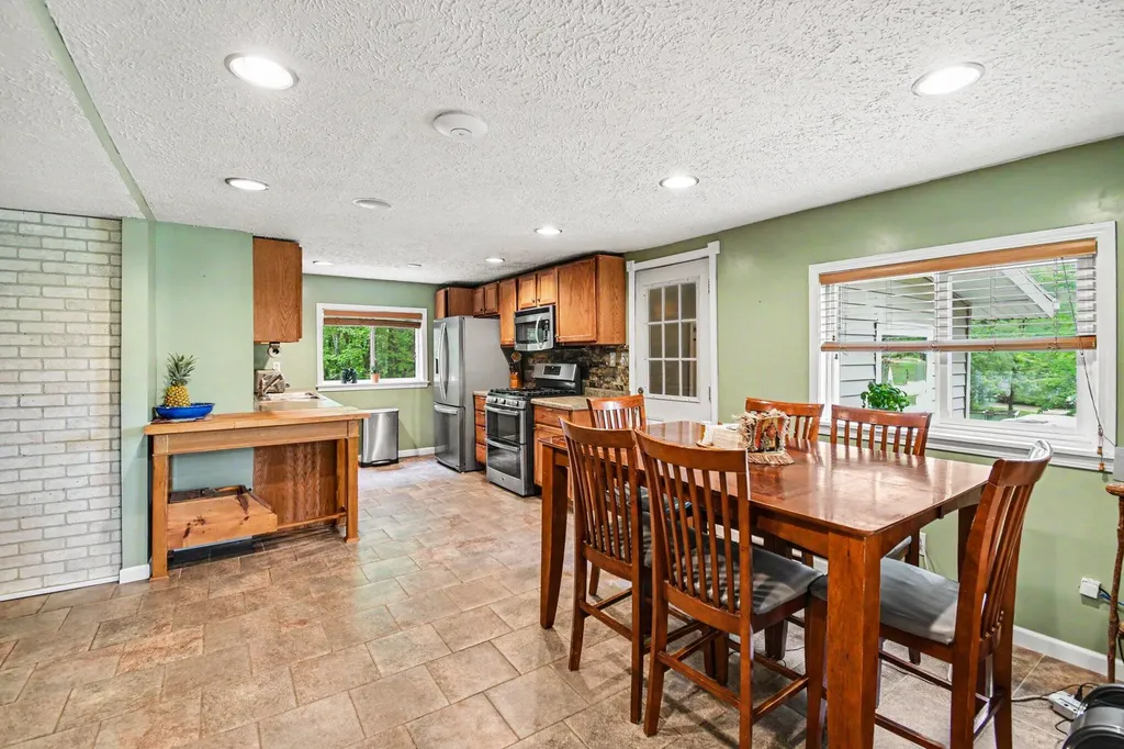4477 104th Avenue Cheshire Township MI 49010
