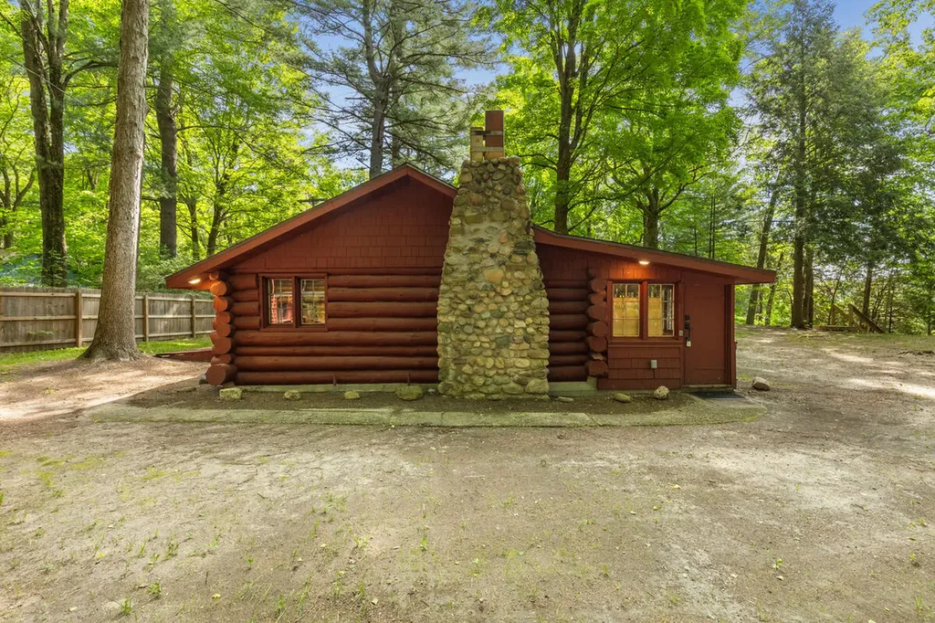 1464 E Gardner Avenue Brooks Township MI 49337