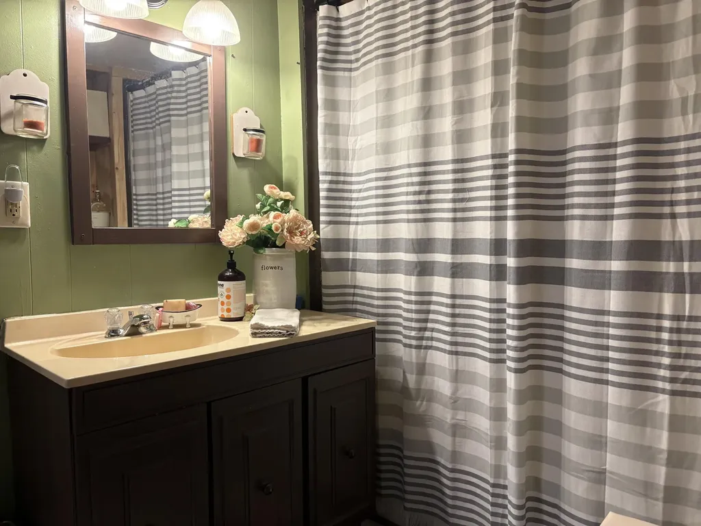 8465 S Michcon Avenue Pleasant Plains Township MI 49304