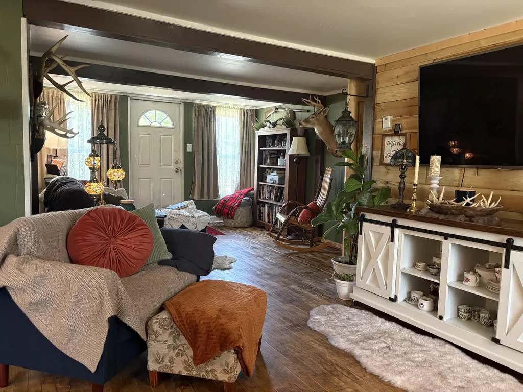 8465 S Michcon Avenue Pleasant Plains Township MI 49304
