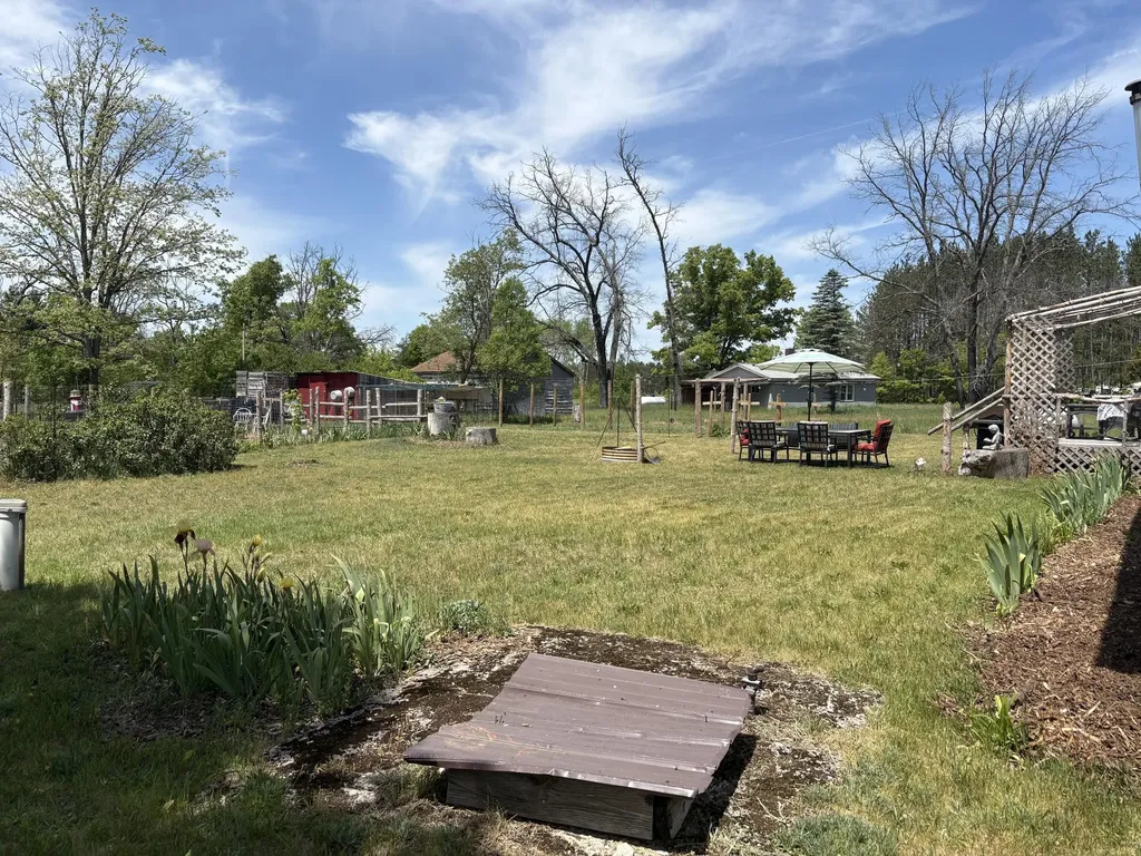 8465 S Michcon Avenue Pleasant Plains Township MI 49304