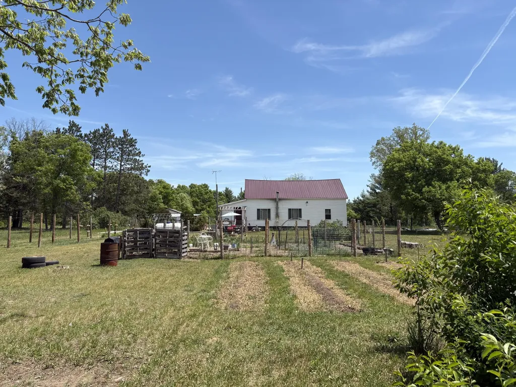 8465 S Michcon Avenue Pleasant Plains Township MI 49304