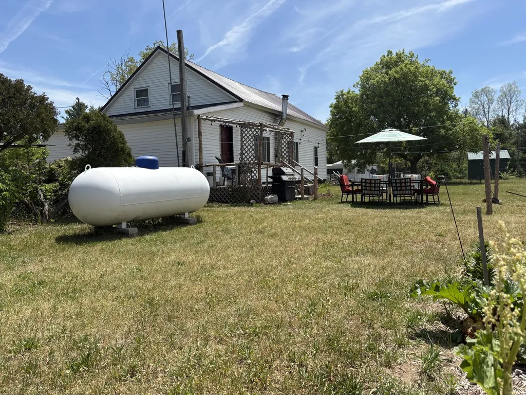 8465 S Michcon Avenue Pleasant Plains Township MI 49304