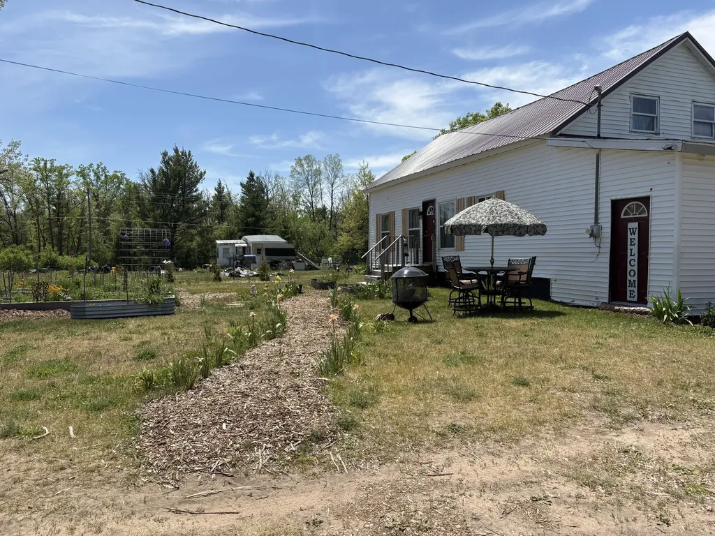 8465 S Michcon Avenue Pleasant Plains Township MI 49304