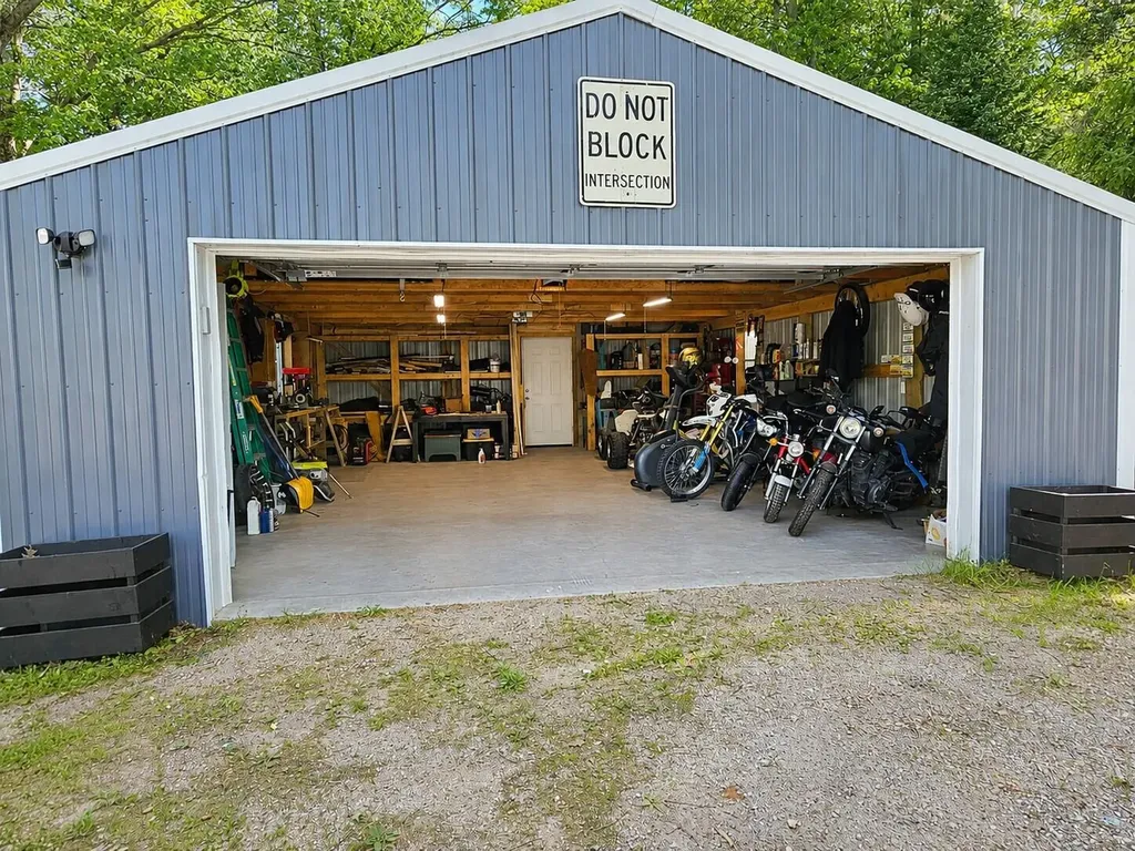 3119 W Maple Grove Road Surrey Township MI 48622