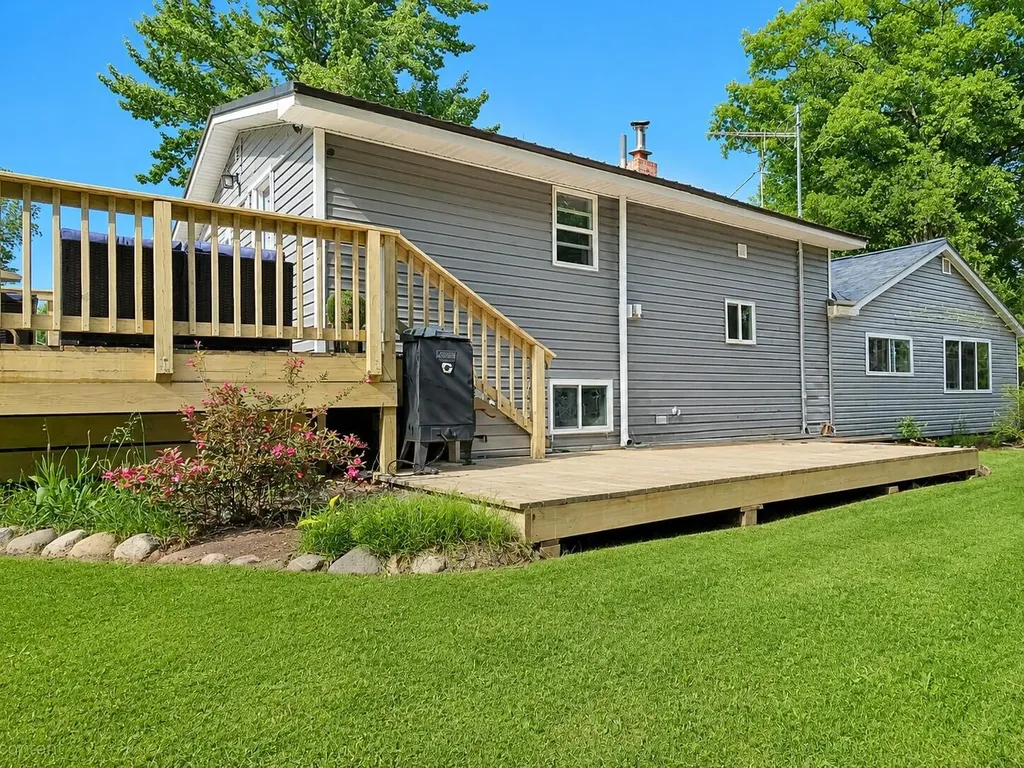 3119 W Maple Grove Road Surrey Township MI 48622