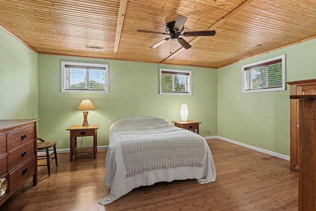 13541 Sunset Shores Drive NE Nelson Township MI 49319