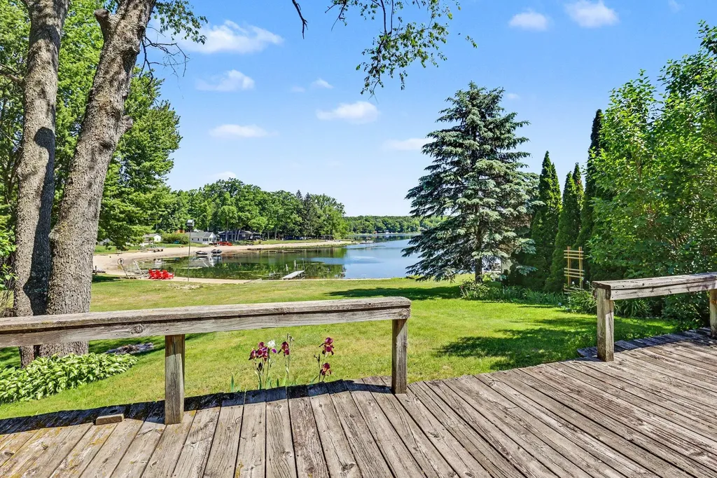 13541 Sunset Shores Drive NE Nelson Township MI 49319