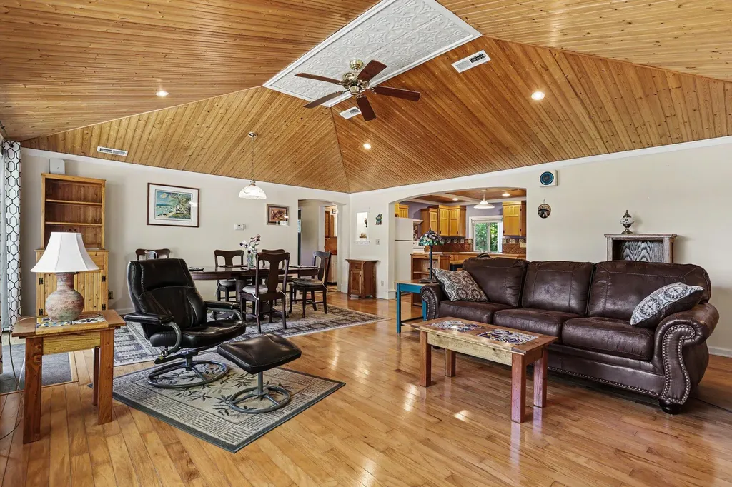 13541 Sunset Shores Drive NE Nelson Township MI 49319