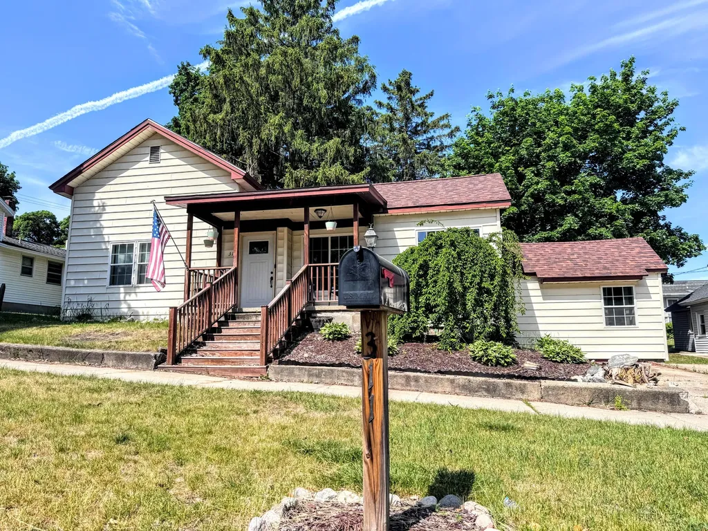 311 N Warren Avenue Big Rapids City MI 49307