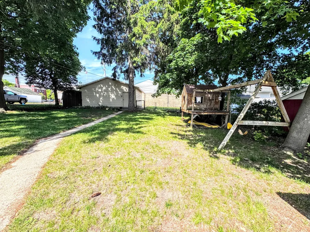 311 N Warren Avenue Big Rapids City MI 49307