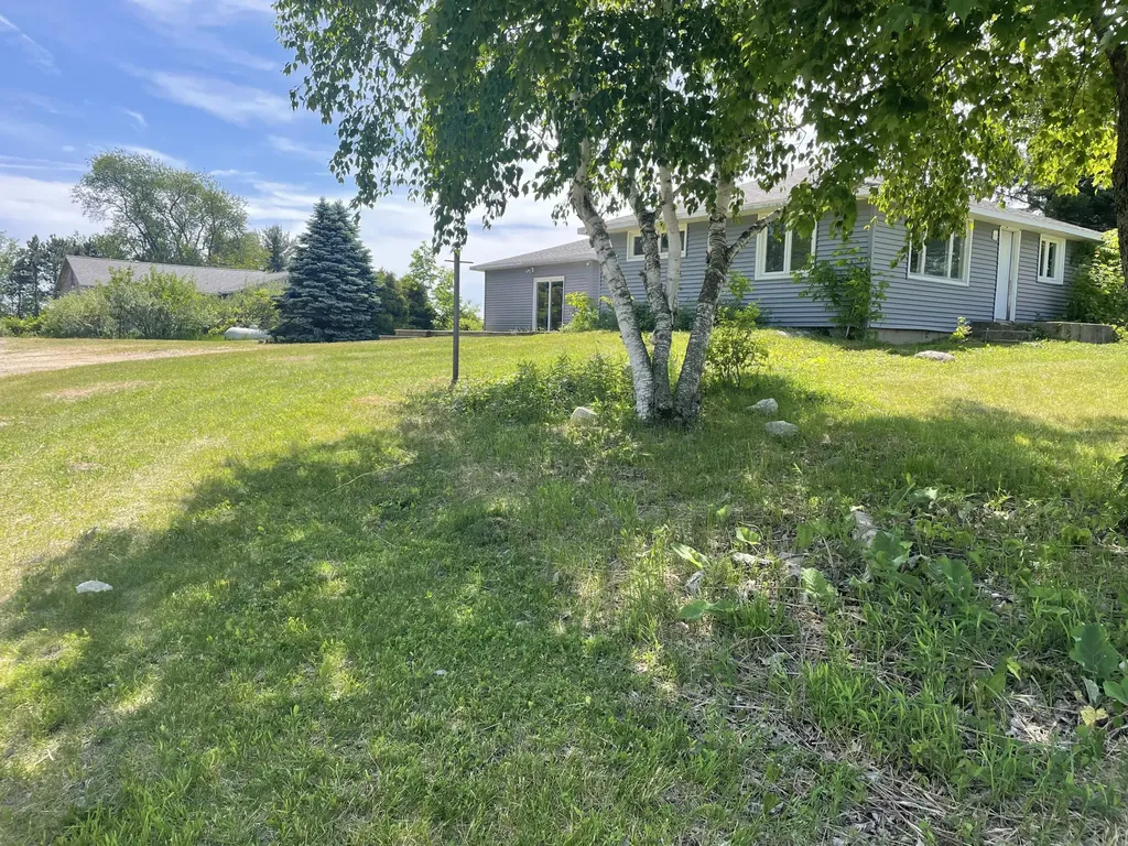 2732 S Osborn Avenue Dayton Township MI 49412