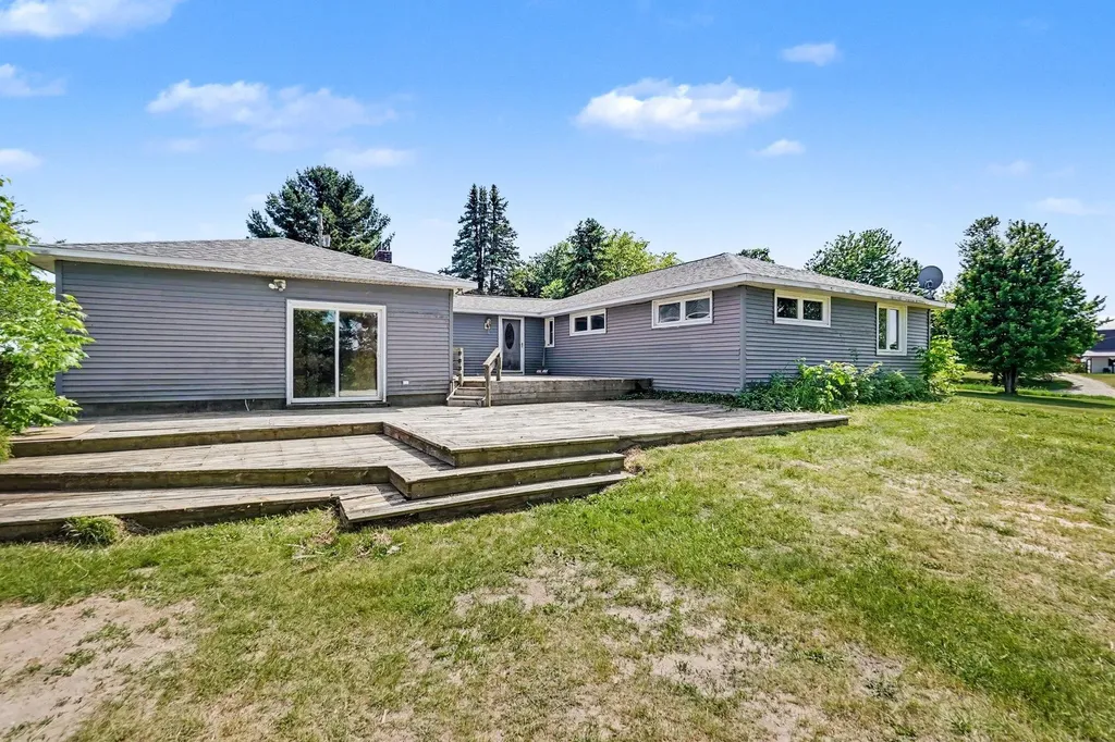 2732 S Osborn Avenue Dayton Township MI 49412