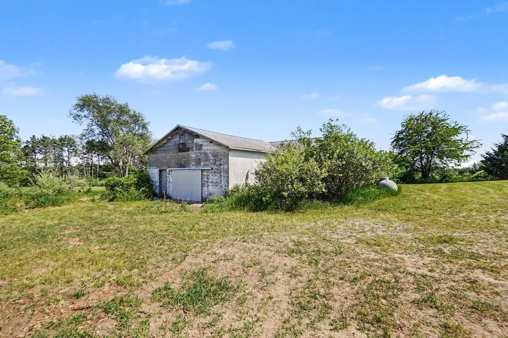 2732 S Osborn Avenue Dayton Township MI 49412
