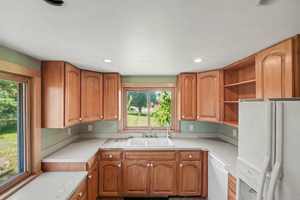 2732 S Osborn Avenue Dayton Township MI 49412