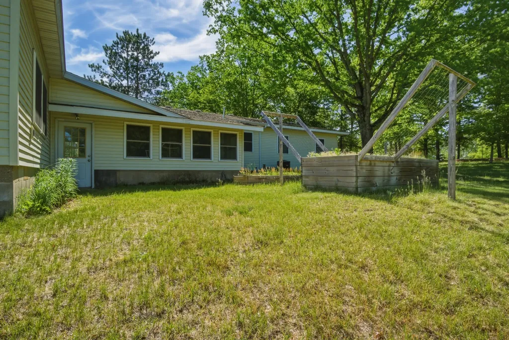 1925 175th Avenue Deerfield Township MI 49336