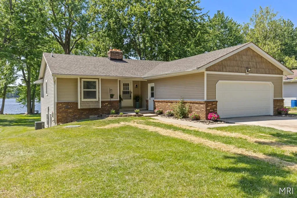 8303 Cowan Lake Drive NE Grattan Township MI 49341