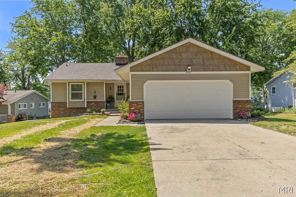 8303 Cowan Lake Drive NE Grattan Township MI 49341
