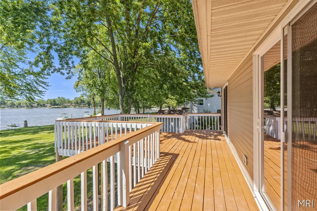 8303 Cowan Lake Drive NE Grattan Township MI 49341