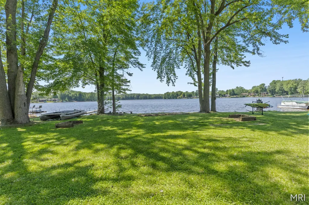 8303 Cowan Lake Drive NE Grattan Township MI 49341