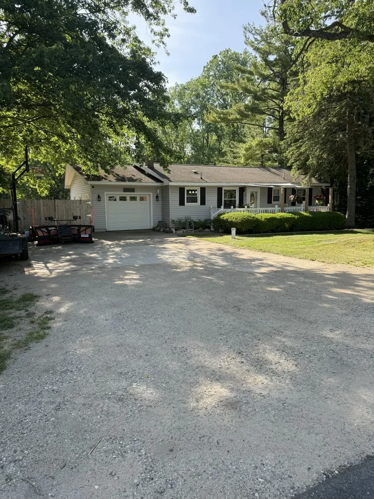 10717 Alpine Avenue NW Sparta Township MI 49345