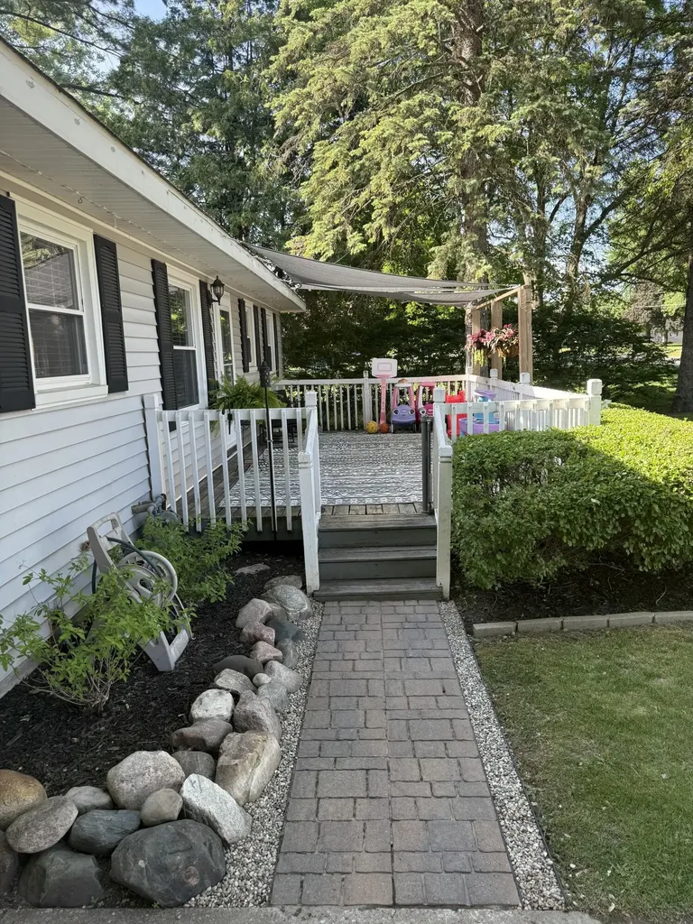 10717 Alpine Avenue NW Sparta Township MI 49345