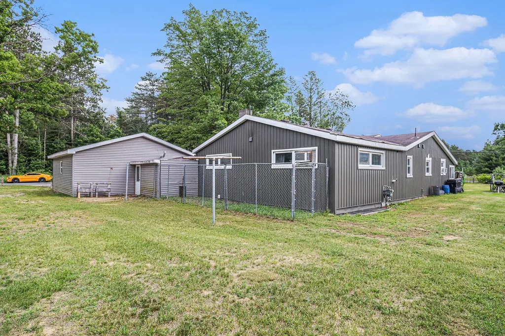 19030 W Almy Road Reynolds Township MI 49329