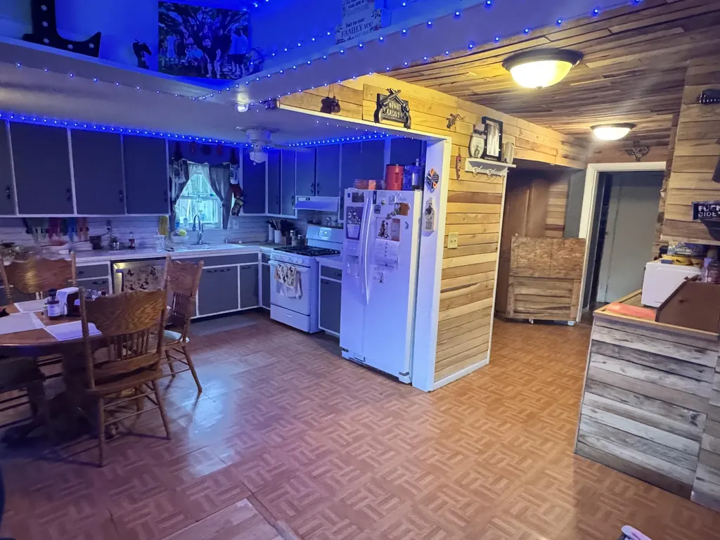 19030 W Almy Road Reynolds Township MI 49329