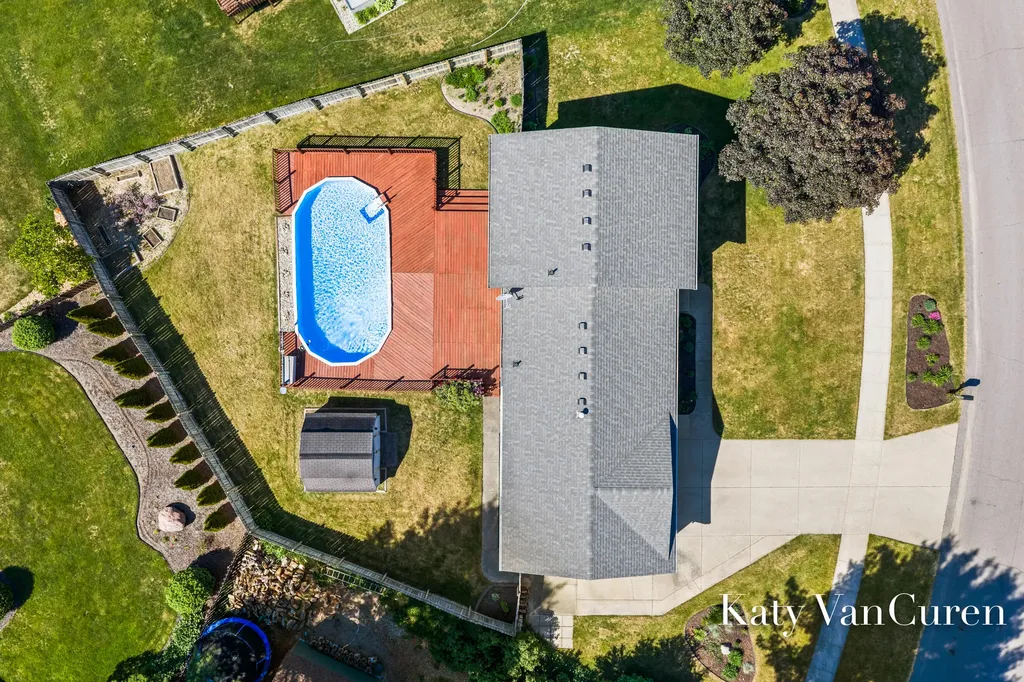 6091 Rogue River Meadows Drive NE Plainfield Charter Township MI 49306