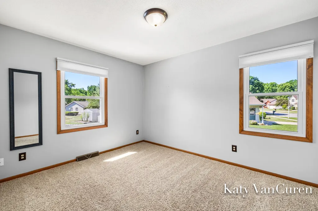 6091 Rogue River Meadows Drive NE Plainfield Charter Township MI 49306