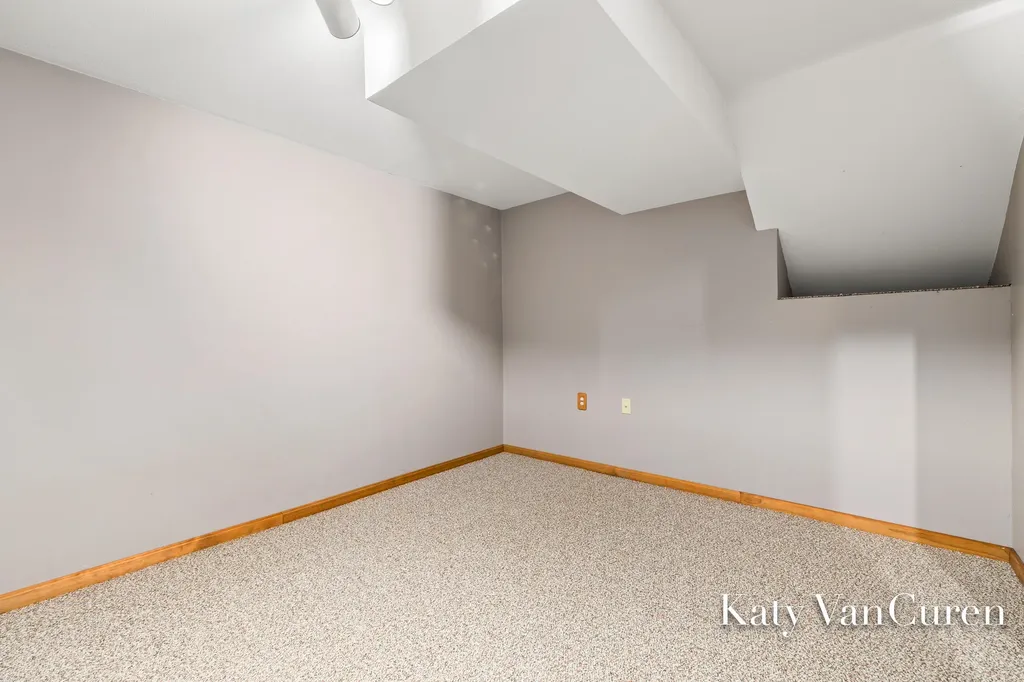 6091 Rogue River Meadows Drive NE Plainfield Charter Township MI 49306
