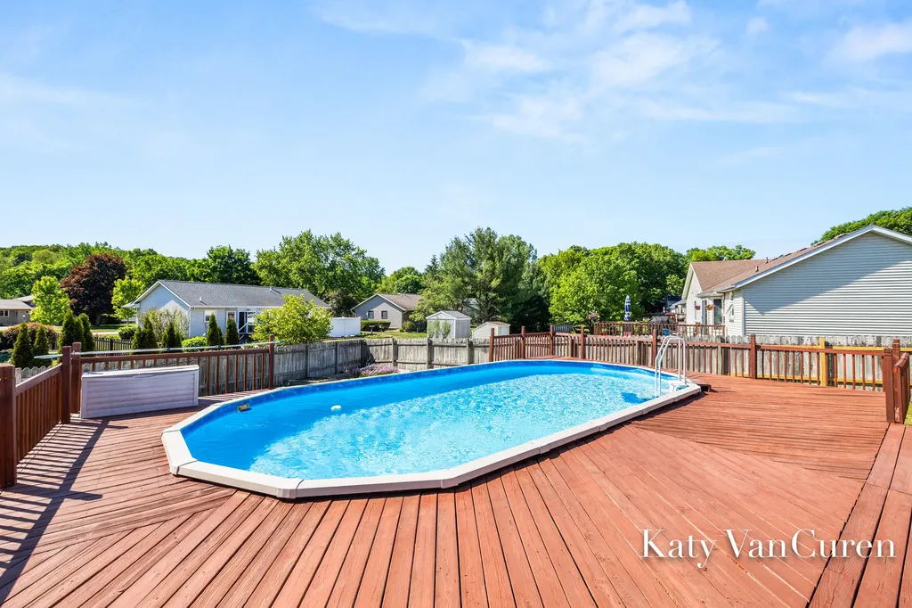 6091 Rogue River Meadows Drive NE Plainfield Charter Township MI 49306
