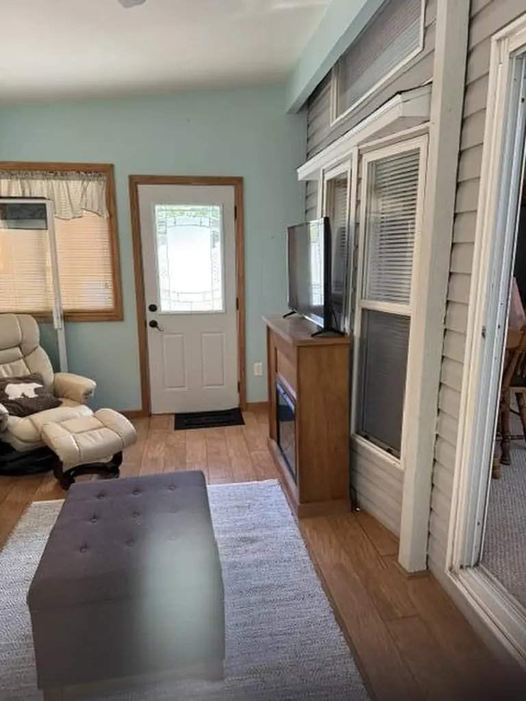 8091 Carriage Lane Morton Township MI 49336