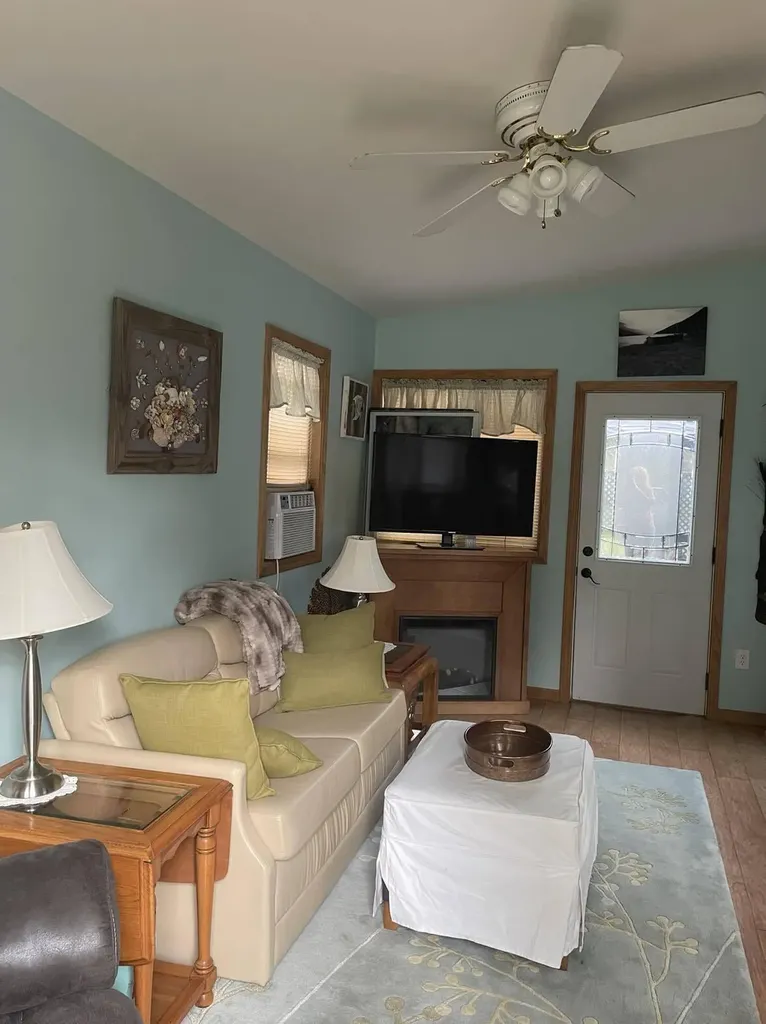 8091 Carriage Lane Morton Township MI 49336