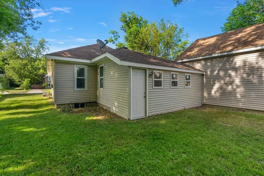 78 Carrie Street NW Sparta Village MI 49345