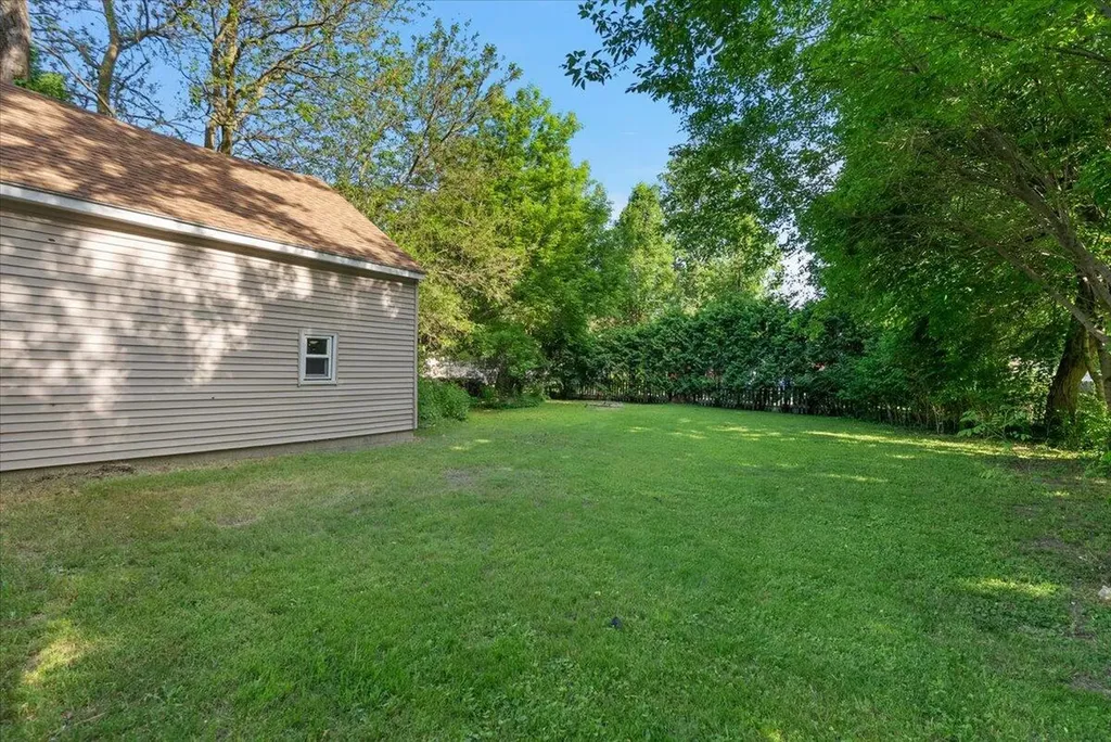 78 Carrie Street NW Sparta Village MI 49345