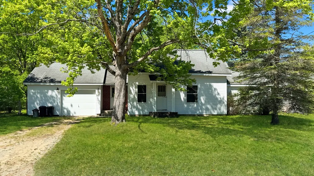 613 Waldo Street Cadillac City MI 49601