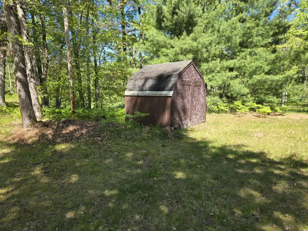 382 W Morgan Drive Peacock Township MI 49656