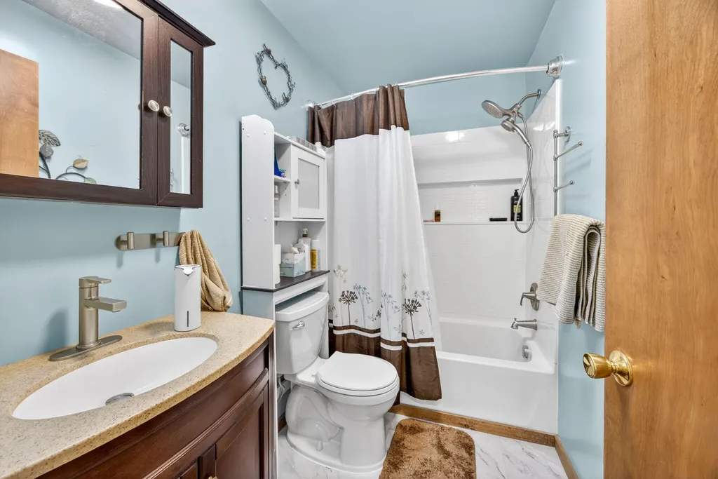 8104 Tanglewood Trail Morton Township MI 49346