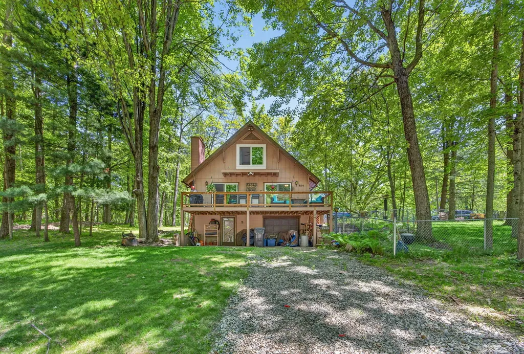 8104 Tanglewood Trail Morton Township MI 49346